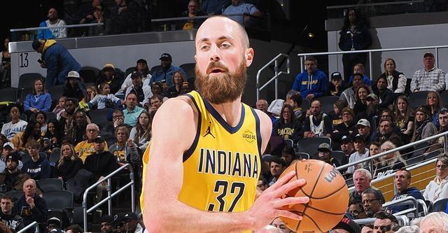 世俱杯夺冠赔率-赫夫29+9锡安27+7 步行者主场战胜鹈鹕